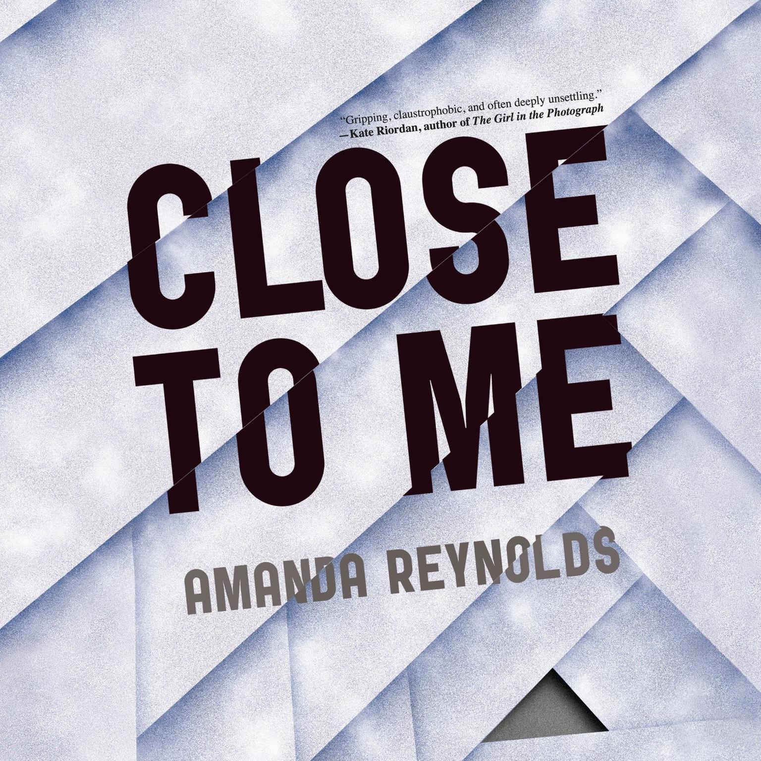 Close to Me Audiobook, by Amanda Reynolds